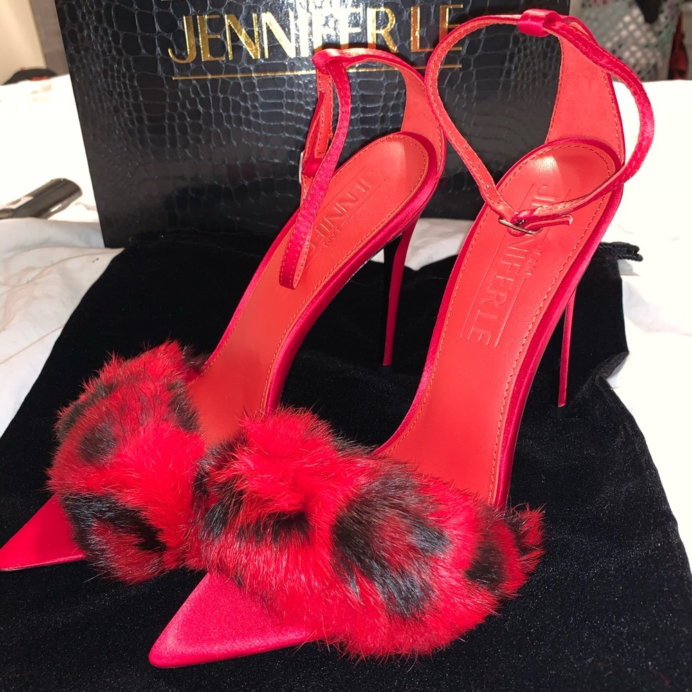 COPY - IAMJENNIFERLEE Rabbit Fur Heels - Picture 2 of 4